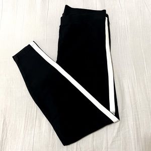 FOREVER 21 Women’s Black Leggings 7/8